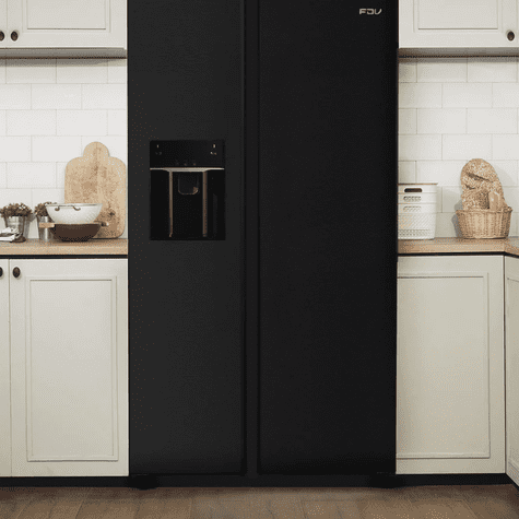 La refrigeradora es el electrodoméstico que más energía consume. La refrigeradora es el electrodoméstico que más energía consume.