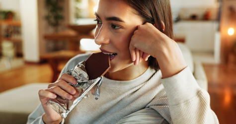 Consumir algo dulce es más común de lo que se cree. Fuente: Shutterstock.   