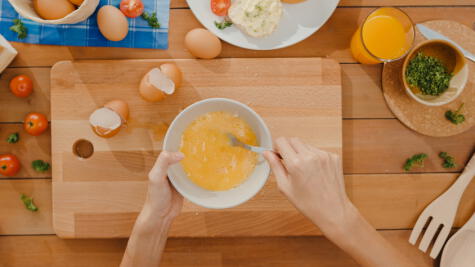 El tenedor es una herramienta básica para batir cualquier mezcla. Fuente: Shutterstock.   