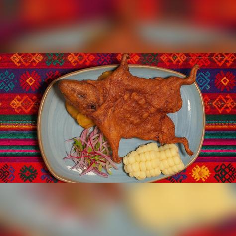 El cuy chactado, uno de los platos estrella de La Olla Arequipeña, conquista cada vez más paladares en Lima.