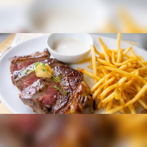 Conoce cómo preparar las mejores papas fritas para acompañar tus platos. Fuente: Shutterstock.   