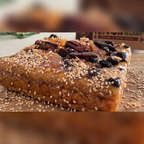 Ajonjolí, maní y nueces hacen del turrón un dulce más nutritivo.