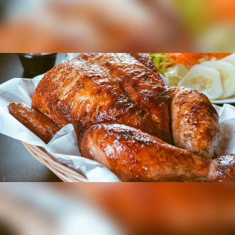 Primos Chicken Bar ganó el máximo reconocimiento en los Premios Summum 2025. Fuente: Shutterstock.   