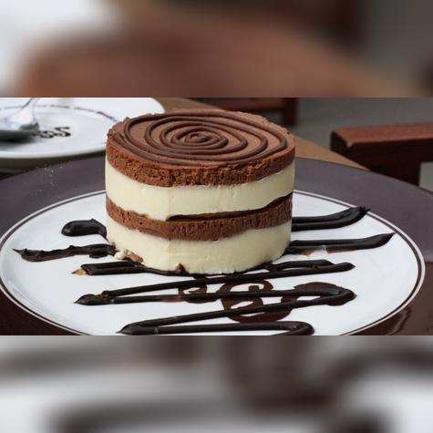  Estas adaptaciones permiten explorar nuevas combinaciones y sabores en la repostería. Fuente: Shutterstock.   