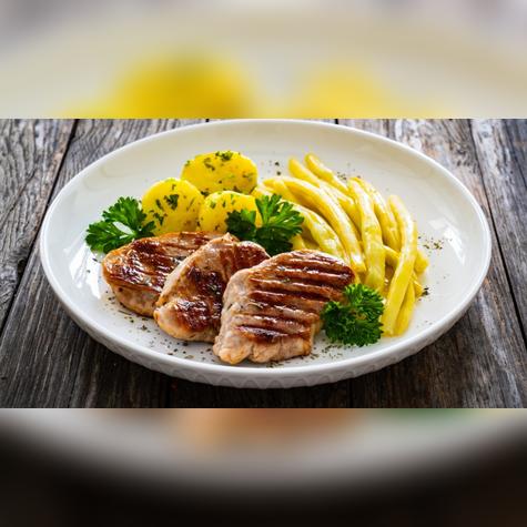 Acompaña tu filete con papas o la mejor guarnición. Fuente: Shutterstock.   