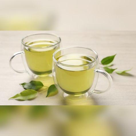 El té verde y los arándanos mejoran la concentración y el flujo sanguíneo al cerebro. Fuente: Shutterstock. El té verde y los arándanos mejoran la concentración y el flujo sanguíneo al cerebro. Fuente: Shutterstock.