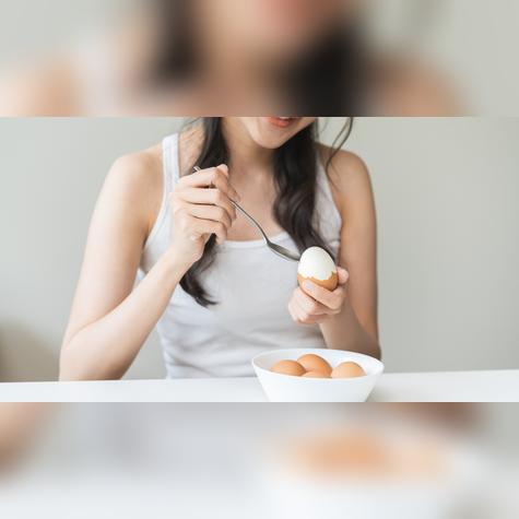 Comer huevo ayuda a prevenir enfermedades.    Comer huevo ayuda a prevenir enfermedades.