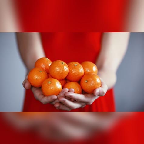 La cáscara es útil como ambientador natural.    La cáscara es útil como ambientador natural.