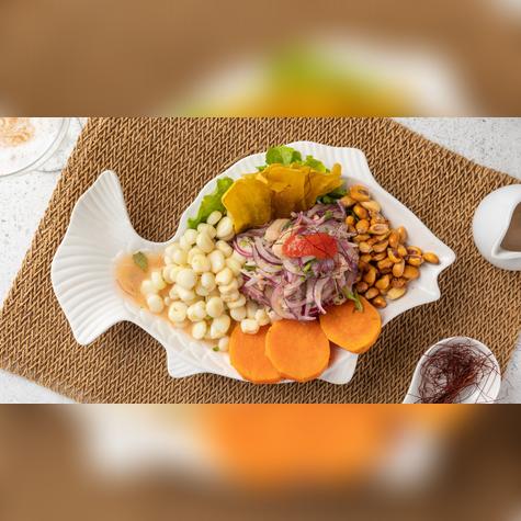 Ceviche peruano.    Ceviche peruano.