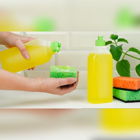 Jabón para platos.    Jabón para platos.