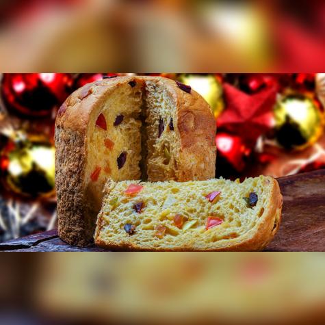 El panetón es un símbolo de la Navidad.   