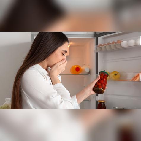 El corcho absorbe los malos olores.   