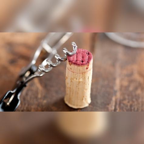 Usa pocos corchos y ubícalos estratégicamente.   