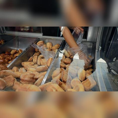 Pan francés se consume típicamente en el desayuno.   