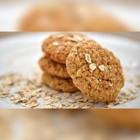 Prepara barritas o galletas de avena para mantener sus beneficios. Fuente: Shutterstock.   