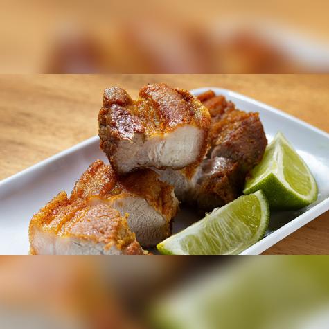 La carne de cerdo mal cocida puede transmitir Taenia solium, parásito responsable de la neurocisticercosis, una de las principales causas de epilepsia en Latinoamérica.