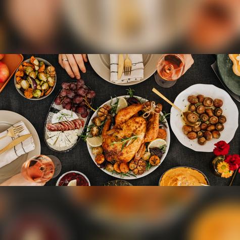 El estómago también siente los excesos de las fiestas.