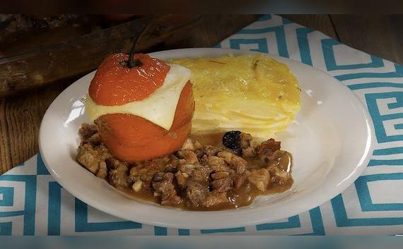 Rocoto relleno con pastel de papa Rocoto relleno con pastel de papa