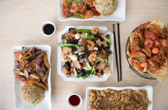 El chifa es nuestra versión de la cocina peruano-china.    