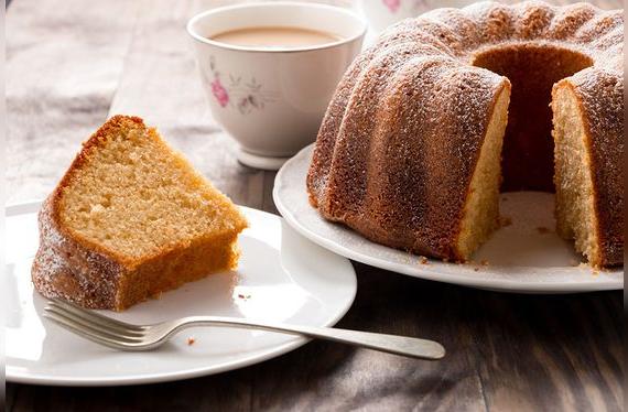 Hay recetas de queques que llevan yogur, un agente ácido que actúa con la levadura.   