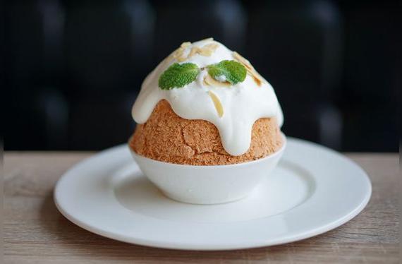 Este postre está hecho con hielo rallado, frutas, cremas y complementos que se adaptan a los nuevos tiempos.    