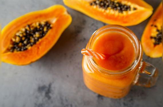 El juguito mañanero: la papaya es una de las frutas preferidas por los peruanos para hacer jugo.   