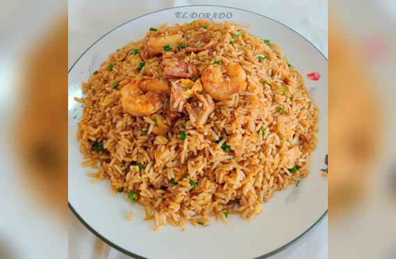 Arroz chaufa de langostinos del 'El Dorado'   