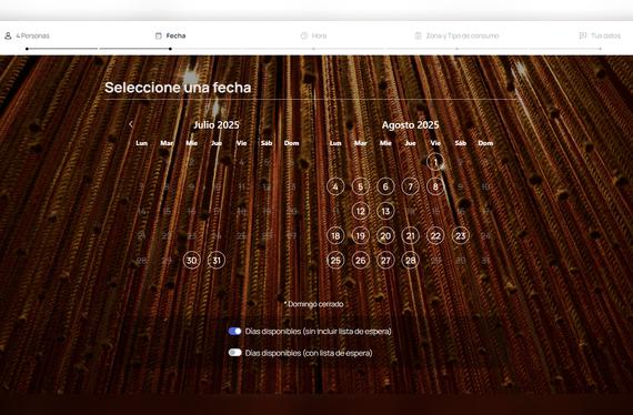 Si deseas experimentar la excelencia de Maido, realiza tu reserva a través de su página web y considera su disponibilidad.   