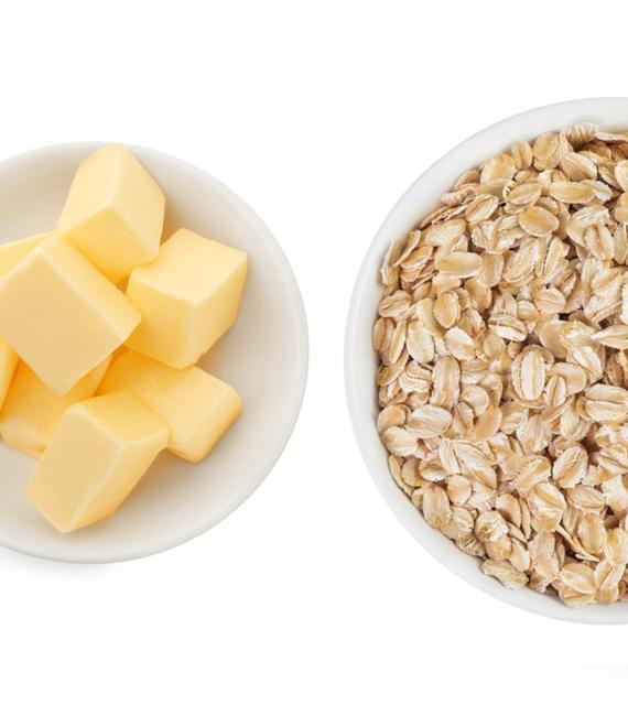 Para economizar puedes usar margarina y avena.   