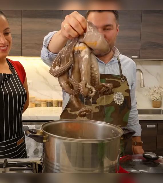 "Asustar" al pulpo es el secreto para la forma perfecta de los tentáculos.   