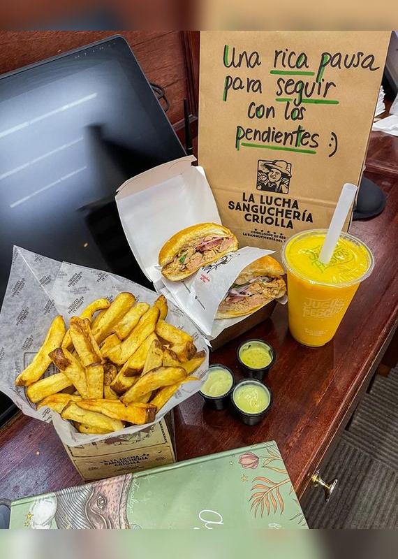  La Lucha Sanguchería Criolla    