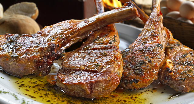 Corte de carne con hueso buenazo