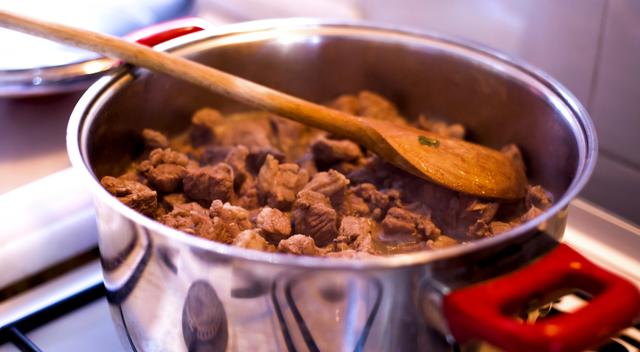 Cocinar la carne es el mejor método para desinfectar la carne cruda    