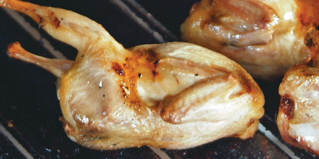 Codornices a la parrilla 