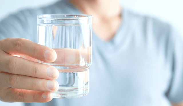 La cantidad de agua que necesite tu cuerpo dependerá de muchos factores. Foto: Buenazo / Shutterstock La cantidad de agua que necesite tu cuerpo dependerá de muchos factores. Foto: Buenazo / Shutterstock
