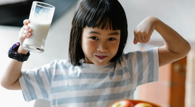 Mantener la leche entre 2 y 5 grados Celsius es clave para evitar problemas de conservación.