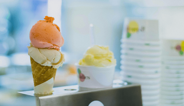 Además de ser un alimento de fácil ingesta, el helado proporciona calorías necesarias. Fuente: Pexels.