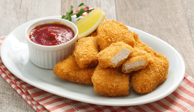 Cómo preparar nuggets de pollo sin freír y sin horno. Cómo preparar nuggets de pollo sin freír y sin horno.