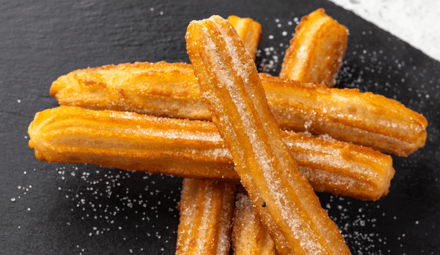 Churros saludables y sin aceite. Churros saludables y sin aceite.