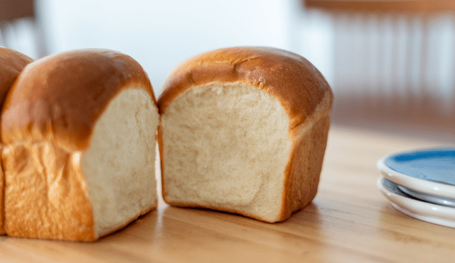 Pan casero esponjoso en menos de 10 minutos.