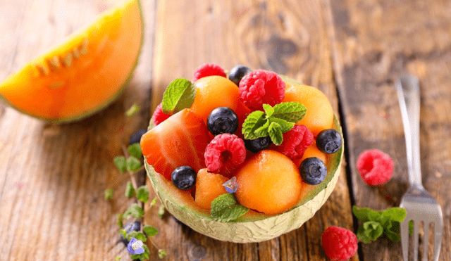 El momento en el que comes frutas puede estar relacionado con la salud digestiva. Fuente: Shutterstock.