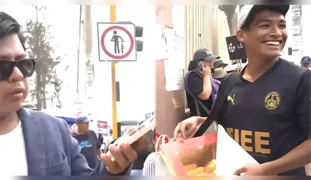 Estudiante de la UNI vende helados durante el examen de admisión por una importante razón. Estudiante de la UNI vende helados durante el examen de admisión por una importante razón.