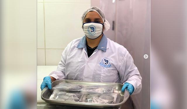 Karin es una mujer pescadora que realiza delivery en Lima.     