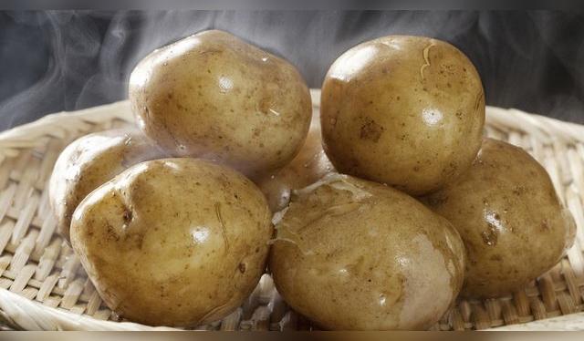 El vapor cocina las papas de forma pareja, manteniendo sus propiedades.   