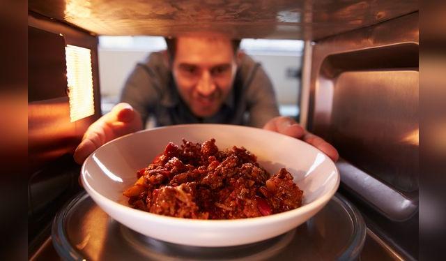 No hay efectos dañinos para la salud ni para la calidad de los alimentos con el uso del microondas. No hay efectos dañinos para la salud ni para la calidad de los alimentos con el uso del microondas.