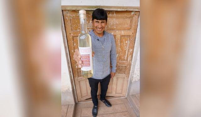 Además de vinos blancos, rosé y tintos, Manuel también está desarrollando un destilado de oca. Además de vinos blancos, rosé y tintos, Manuel también está desarrollando un destilado de oca.