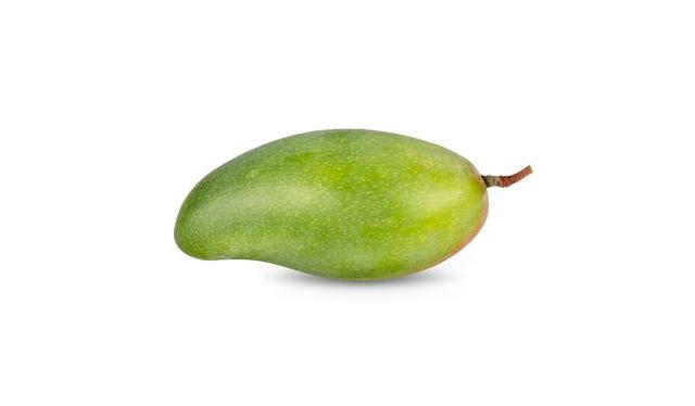 El mango papaya es la variedad más grande y su cáscara es verdosa.   