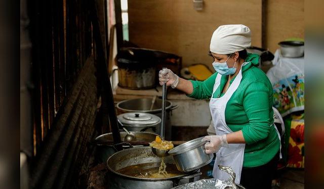 Foto: Antonio Melgarejo. Las ollas comunes también son una expresión social en tiempos difíciles como los actuales, debido a la pandemia.    