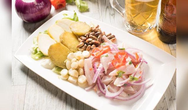 El maridaje no solo es con vinos; también se puede maridar con cerveza, destilados y bebidas no alcohólicas. El cebiche con cerveza es una unión sólida.   