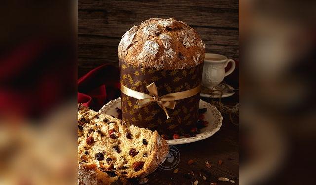 Un panetón hecho copn manos especiales y productos de primera. Un panetón hecho copn manos especiales y productos de primera.